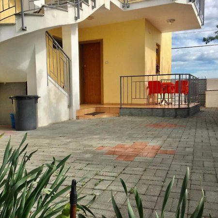 Shyqi Apartments Velipoje Ngoại thất bức ảnh