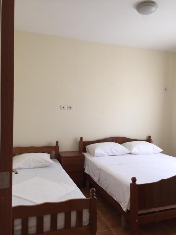 Shyqi Apartments Velipoje Ngoại thất bức ảnh