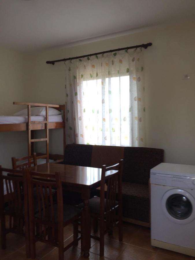 Shyqi Apartments Velipoje Ngoại thất bức ảnh
